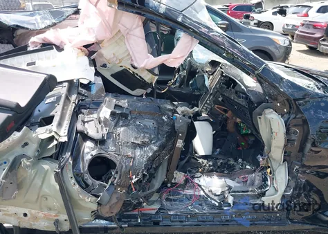 2016 Tesla Model S 90D/P100D/P85D/P90D z USA, uszkodzony, nr VIN 5YJSA1E41GF143185